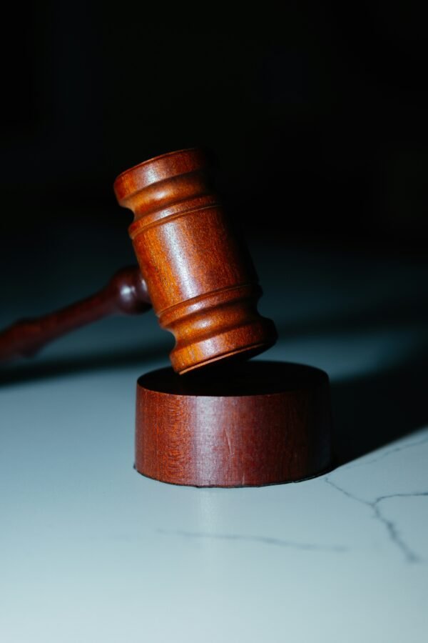 Legal & Lawyers